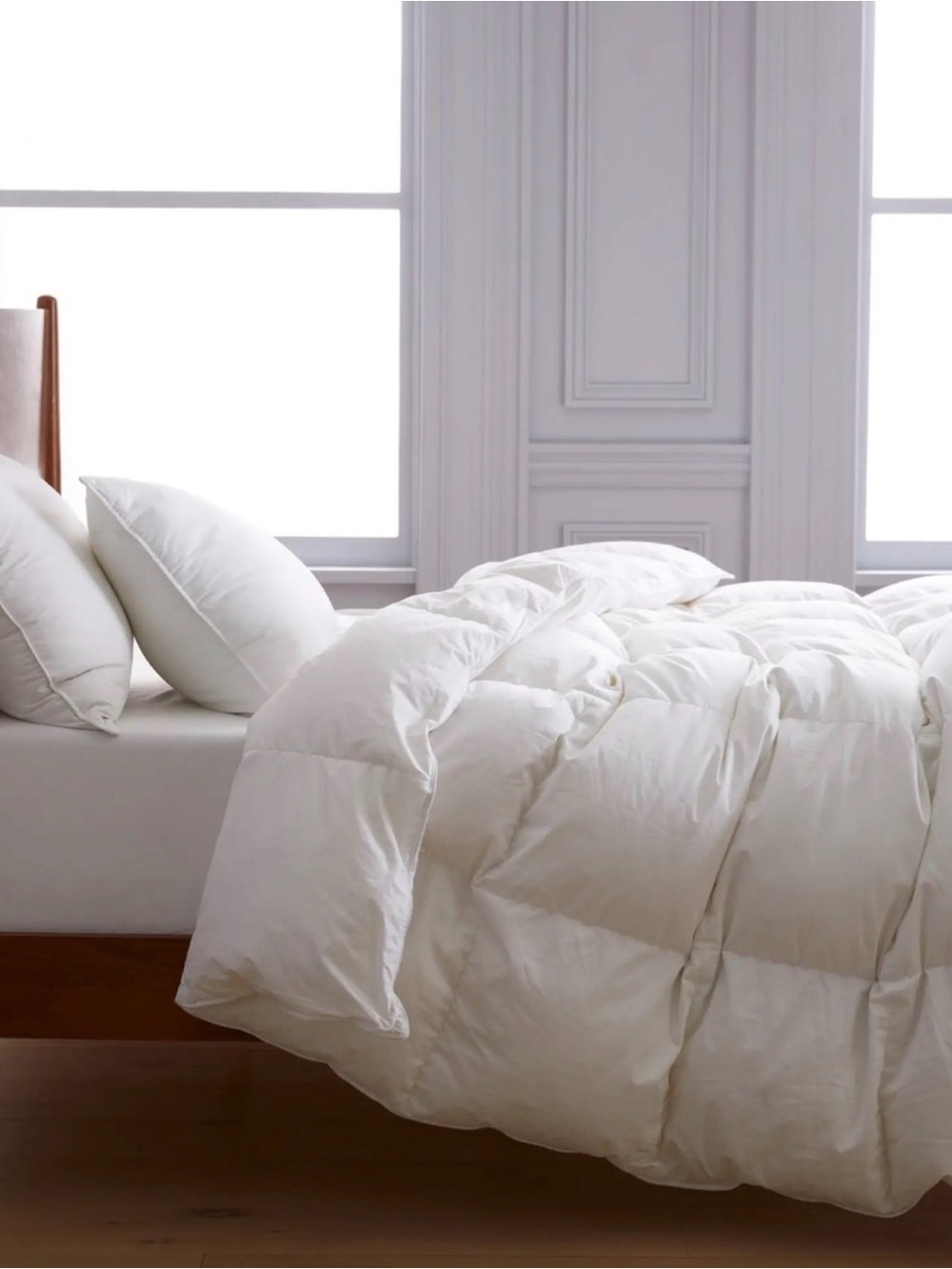 Quince Lightweight Premium White Duck Down Comforter Full/Queen NWOT